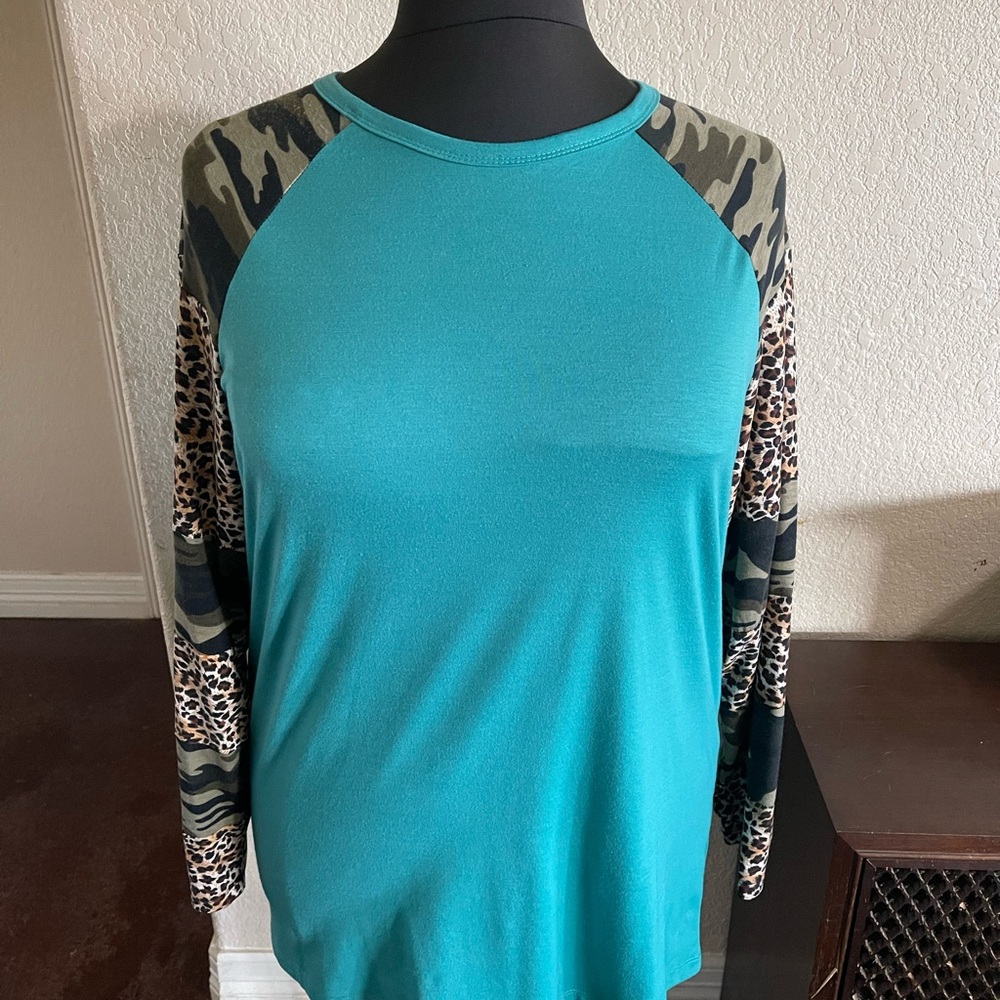 Teal Camo Leopard Sleeve Women's Top